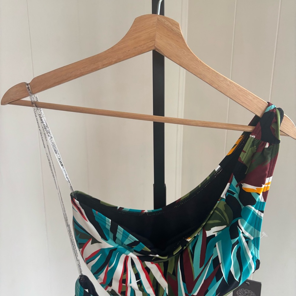Vince Camuto One Shoulder Tropical Cutout Swimsuit Ring Detail Womens 10 NWT